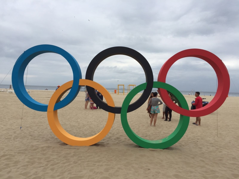 dopper-bouwt-olympische-ringen-voor-rio-optimist