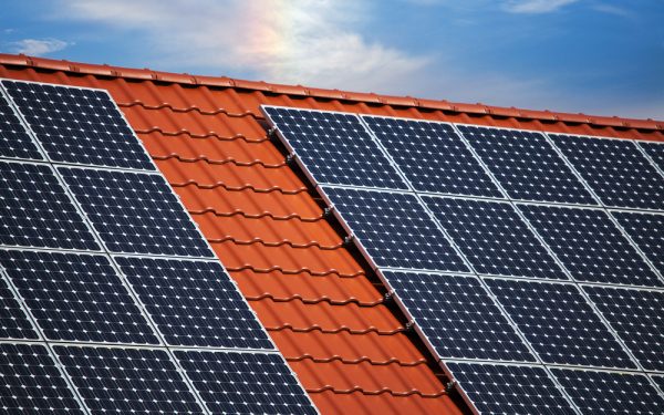 wosoco-zonne-energie-panelen-dak-huurders-nederland-optimist