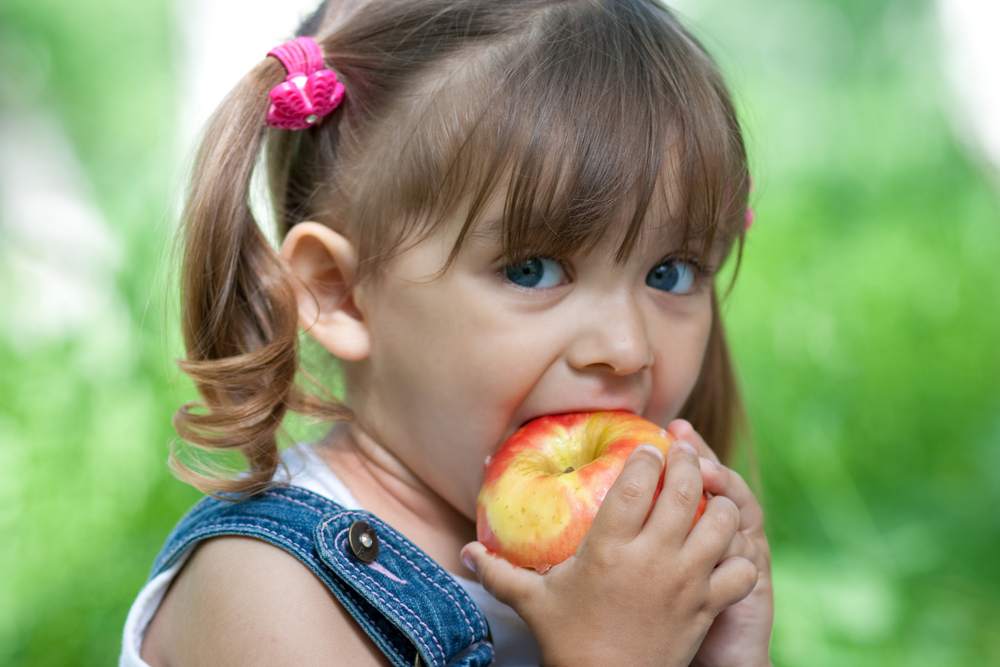 kinderen-eten-meer-fruit-dan-5-jaar-geleden-optimist