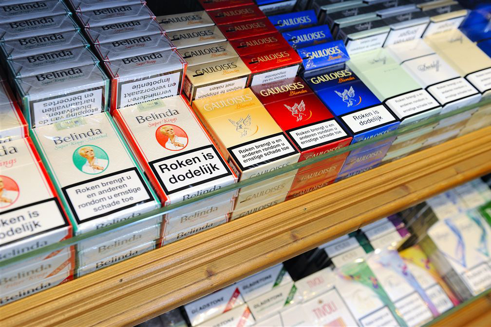 kamer-wil-snel-uitstalverbod-tabak-in-de-supermarkt-optimist