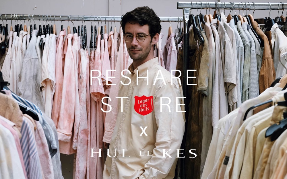 Modeontwerper Sjaak Hullekes en Leger des Heils geven kleding nieuwe kans